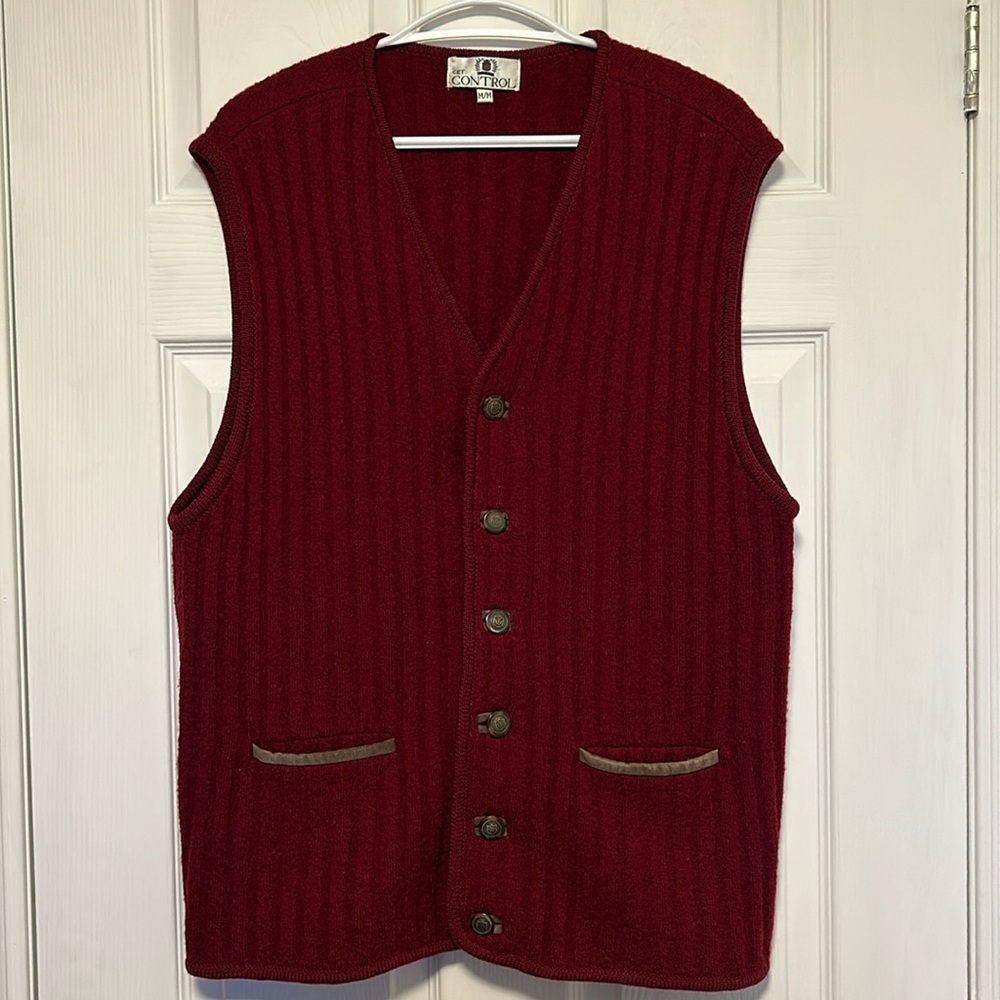 🔥🔥GET CONTROL | Very cute sleeveless vest 💯 wool